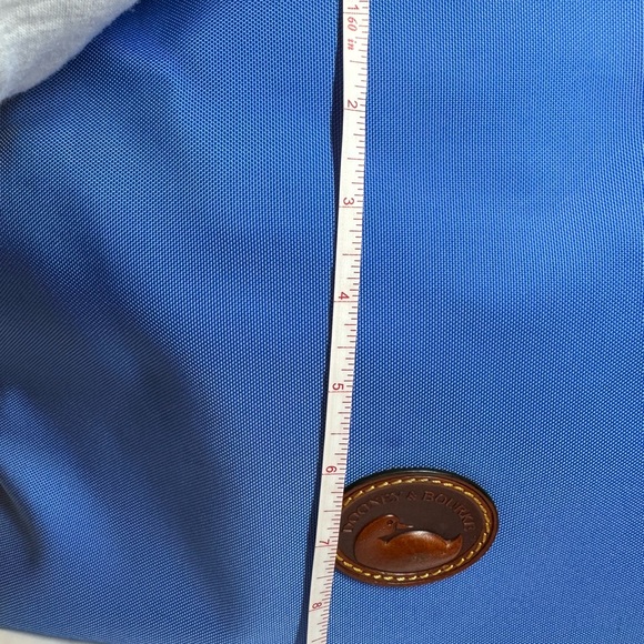 DOONEY & BOURKE HOBO BAG in very good used condition - Picture 9 of 12